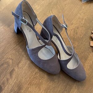 Life Stride Gray Suede T-Strap Block Heel Pumps